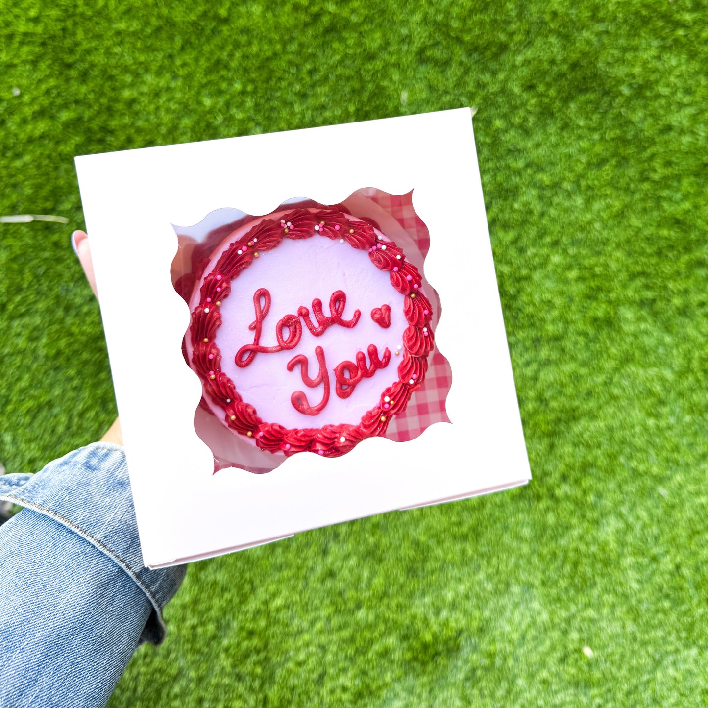 Amor en Miniatura (Mini Cake 4”)